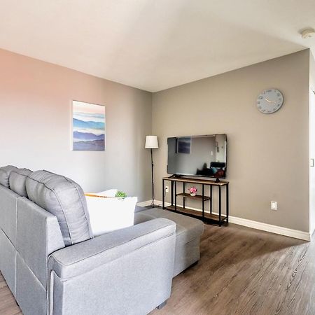 Newly Renovated 2Br Unit In Glenview West Leilighet Hamilton Eksteriør bilde